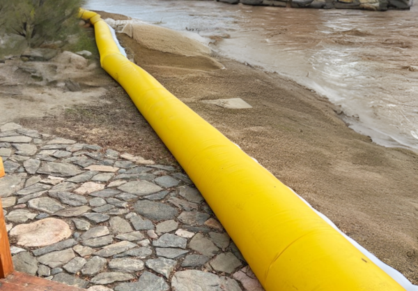 Water-Filled Flexible Flood Barrier