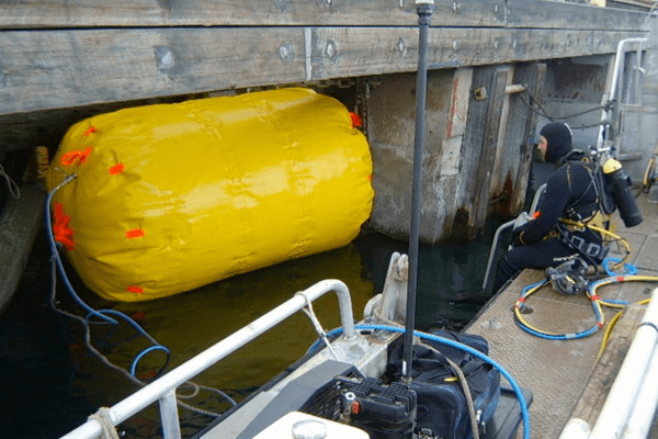 15Buoyancy bags_